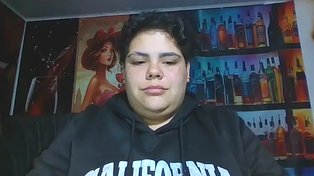 Hailey Curvy online show from June 18, 9:14 am