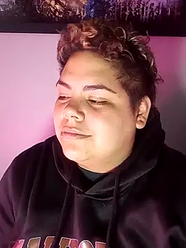 Snapshot of Hailey_Curvy chatting on September 27, 10:44 am Hailey Curvy online show from September 27, 10:44 am