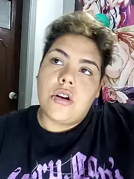 Snapshot of Hailey_Curvy chatting on September 25, 3:49 am Hailey Curvy online show from September 25, 3:49 am