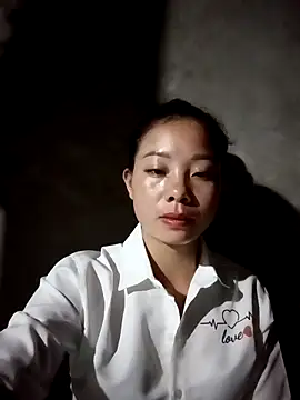 Snapshot of milo123-xx chatting on October 12, 2:52 pm milo123-xx online show from October 12, 2:52 pm