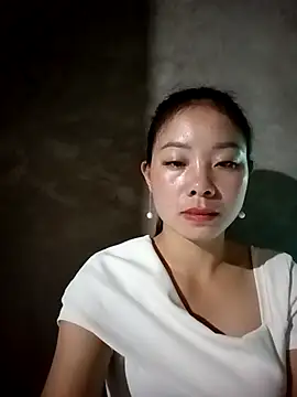 Snapshot of milo123-xx chatting on October 30, 7:33 am milo123-xx online show from October 30, 7:33 am