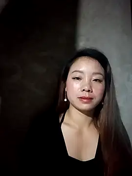 Snapshot of milo123-xx chatting on October 24, 1:01 am milo123-xx online show from October 24, 1:01 am