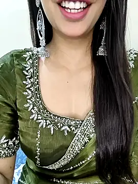 Snapshot of Cute_merry01 chatting on October 3, 3:00 am Cute merry01 online show from October 3, 3:00 am