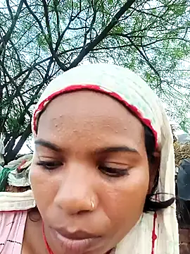 Snapshot of Rubi_sarma chatting on September 18, 10:47 am Rubi sarma online show from September 18, 10:47 am