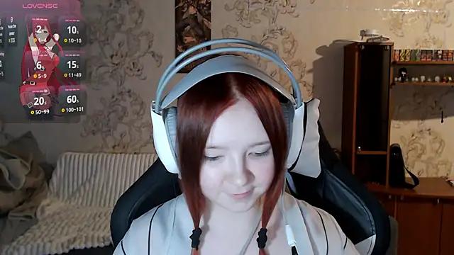 PansyBorriello online show from October 10, 4:12 pm