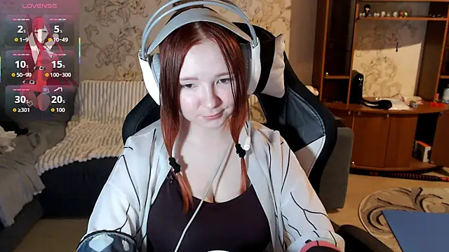 PansyBorriello online show from October 16, 4:09 pm