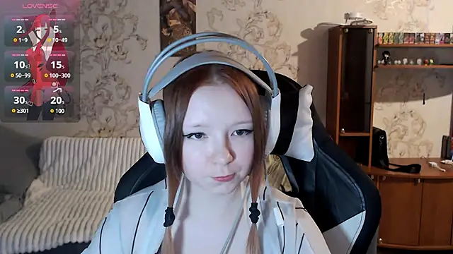 PansyBorriello online show from October 6, 4:12 pm