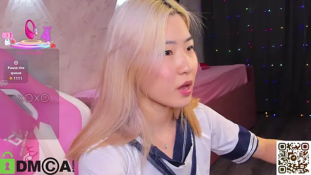 Aisi 18 online show from December 17, 1:44 am