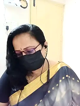 Snapshot of Ananya_flower chatting on October 18, 5:26 pm Ananya flower online show from October 18, 5:26 pm