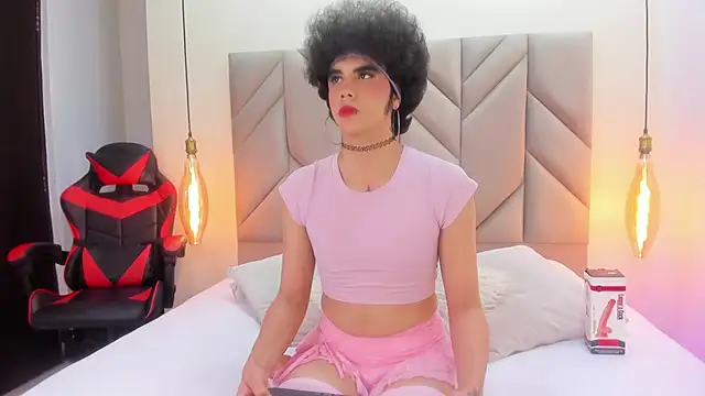 KheylerTomphson online show from October 24, 12:01 pm