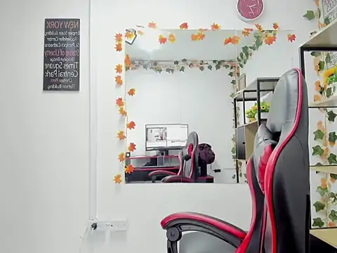 Tammy Thompson  online show from November 5, 2:11 pm