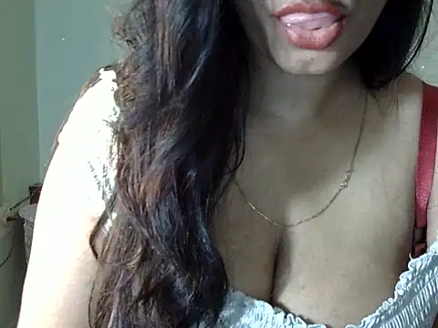 Snapshot of indianninza chatting on October 23, 8:04 pm indianninza online show from October 23, 8:04 pm