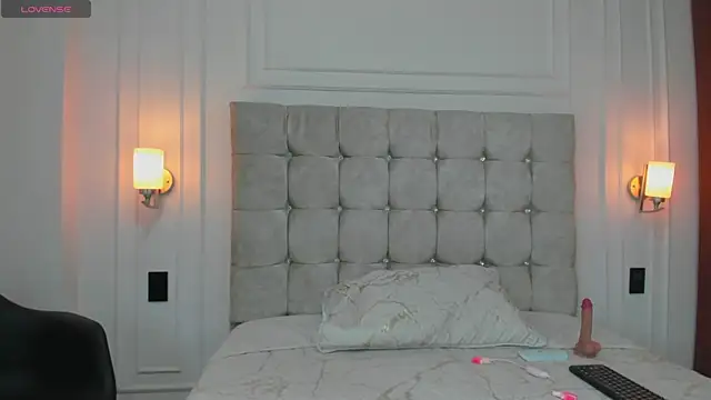 Snapshot of DulceEstrella_ chatting on October 4, 4:51 am DulceEstrella online show from October 4, 4:51 am