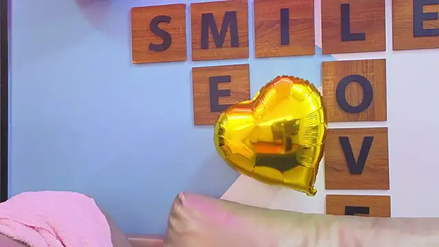 Snapshot of Victoria_Fallon chatting on October 23, 9:10 pm Victoria Fallon online show from October 23, 9:10 pm