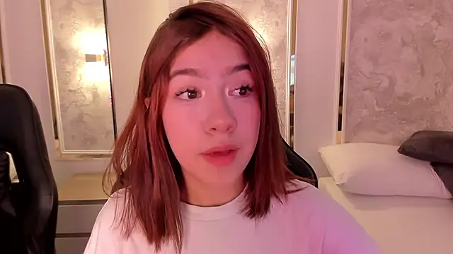 doll eyees  online show from October 1, 3:11 am