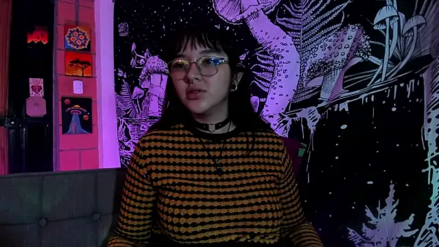 Violetaa Leee online show from September 14, 3:15 am