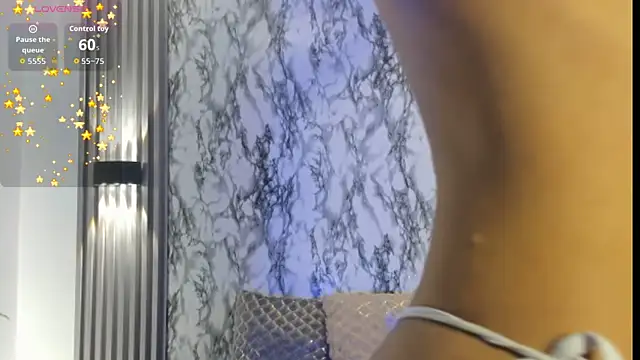 Snapshot of ChloeeMason chatting on October 6, 11:05 am ChloeeMason online show from October 6, 11:05 am