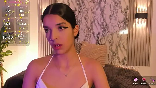 Snapshot of ChloeeMason chatting on October 4, 11:16 am ChloeeMason online show from October 4, 11:16 am