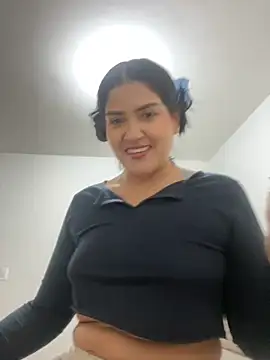 Snapshot of Lustunionn chatting on October 22, 10:37 pm Lustunionn online show from October 22, 10:37 pm