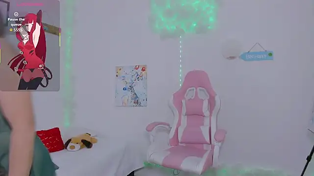 Snapshot of milfAaura chatting on September 30, 2:06 am milfAaura online show from September 30, 2:06 am