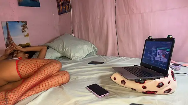 SpicyLolaX NightDrip online show from October 24, 4:52 am