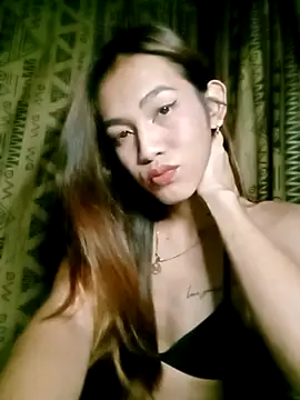EmeraldBrown online show from September 15, 1:52 pm