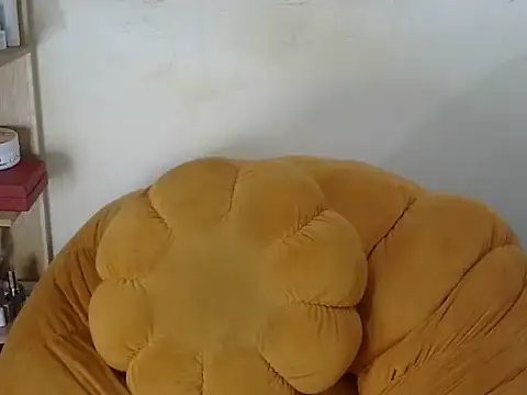 Snapshot of anna-sweet69 chatting on October 31, 3:08 am anna-sweet69 online show from October 31, 3:08 am