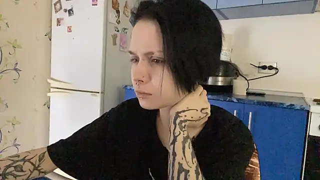 CandaceBlaze online show from November 9, 8:49 pm