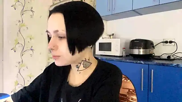 CandaceBlaze online show from September 29, 8:03 pm