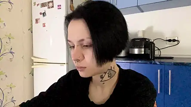 CandaceBlaze online show from November 5, 8:14 pm