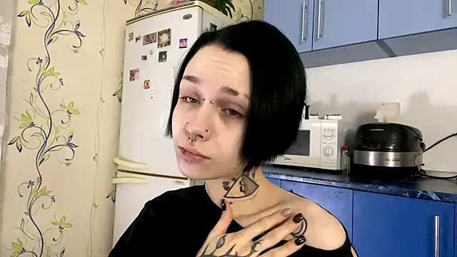 CandaceBlaze online show from October 26, 8:26 pm