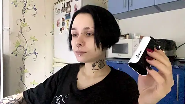 CandaceBlaze online show from October 3, 8:36 pm