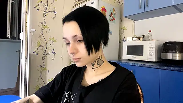 CandaceBlaze online show from September 25, 8:17 pm