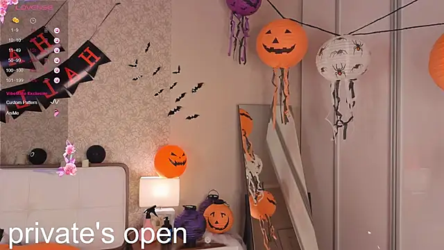 Snapshot of Brittney_Shaw chatting on November 1, 2:43 pm Brittney Shaw online show from November 1, 2:43 pm