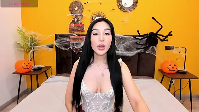 Snapshot of Jennifer_Munoz chatting on October 29, 1:43 am Jennifer Munoz online show from October 29, 1:43 am