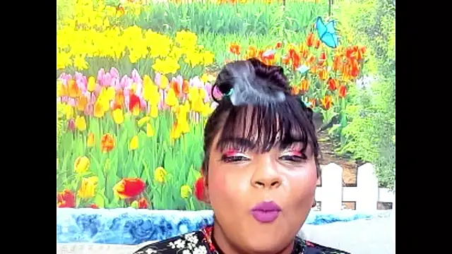 Snapshot of indianmystica694u chatting on October 12, 8:28 am indianmystica694u online show from October 12, 8:28 am