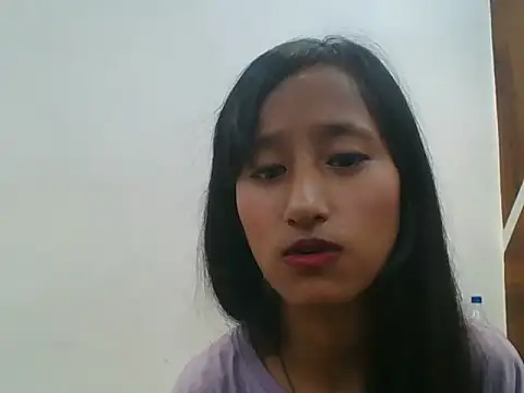 Snapshot of lily_9900 chatting on October 31, 8:57 pm lily 9900 online show from October 31, 8:57 pm