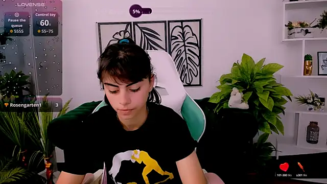 Snapshot of Cocoa_Sins chatting on September 12, 6:14 am Cocoa Sins online show from September 12, 6:14 am