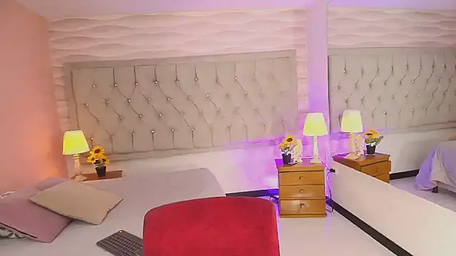 Stormi Rose online show from September 18, 3:38 am