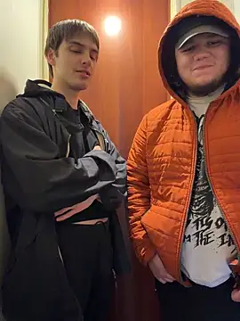 desiredude9 online show from February 4, 6:00 pm