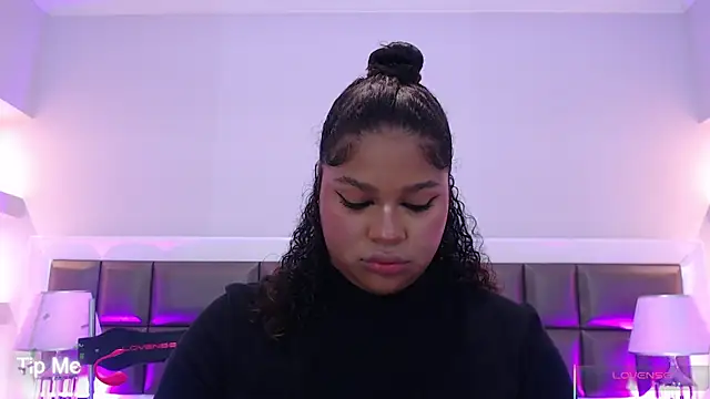 LennaEvans online show from October 25, 1:19 pm