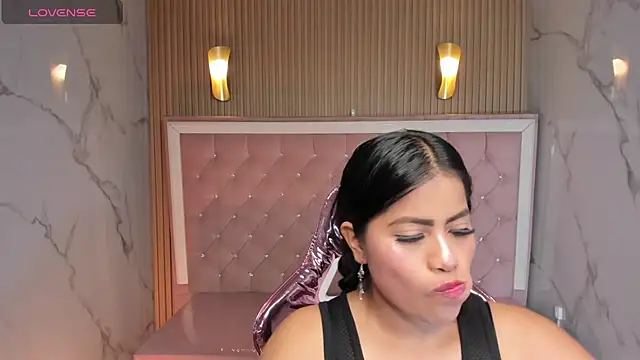 Snapshot of Victoria_b_ chatting on September 24, 8:08 pm Victoria b online show from September 24, 8:08 pm