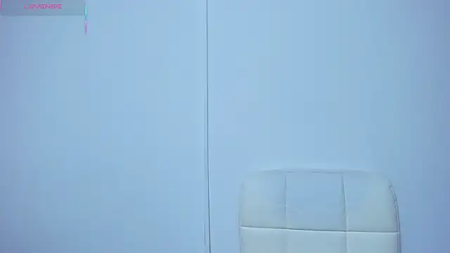 Snapshot of luvely chatting on October 9, 10:36 pm luvely online show from October 9, 10:36 pm