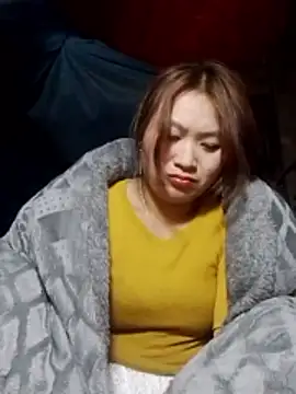 lusy-bae online show from January 7, 1:25 pm