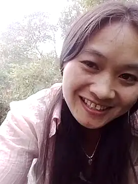 Snapshot of lusy-bae chatting on October 2, 10:09 am lusy-bae online show from October 2, 10:09 am