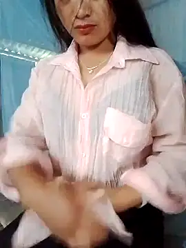 Snapshot of lusy-bae chatting on September 26, 2:09 am lusy-bae online show from September 26, 2:09 am