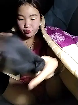 lylylove online show from January 19, 11:50 am