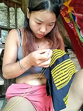 lylylove online show from October 3, 3:22 am