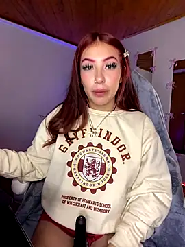 Snapshot of Sara_pink18 chatting on October 27, 12:50 am Sara pink18 online show from October 27, 12:50 am