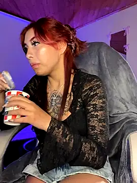 Snapshot of Sara_pink18 chatting on October 24, 3:57 am Sara pink18 online show from October 24, 3:57 am